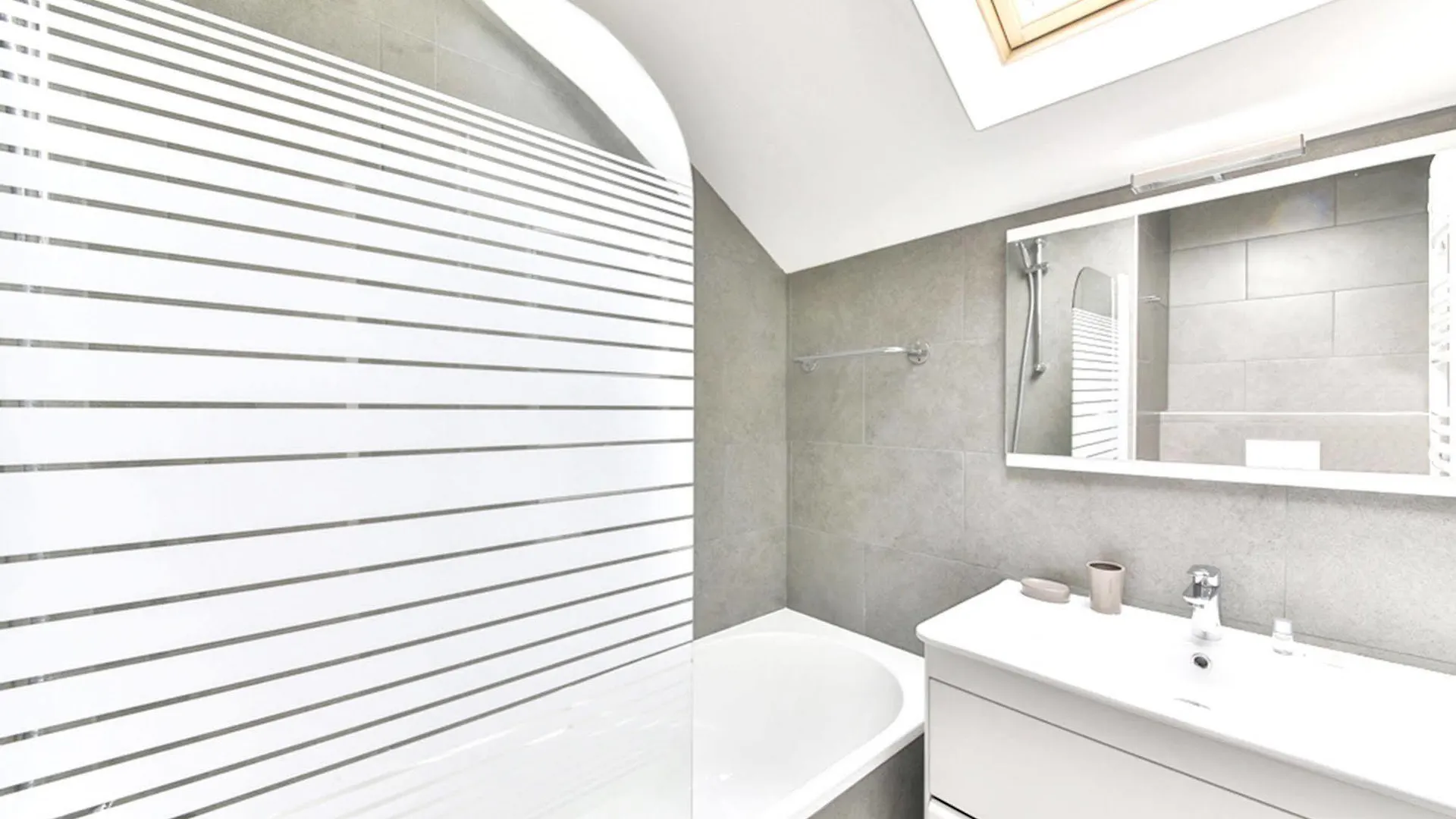 Livinparis - Luxury 2 Bedrooms Grands-boulevards I Paris